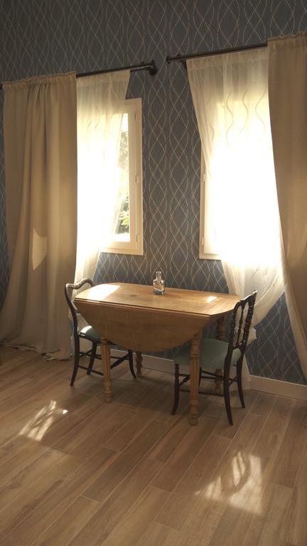 La Petite Girondine, La Suite... Pujols  Chambre photo