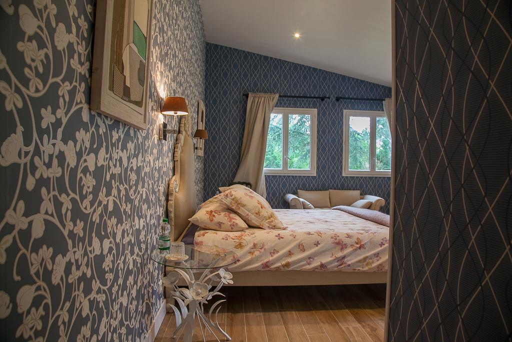La Petite Girondine, La Suite... Pujols  Extérieur photo