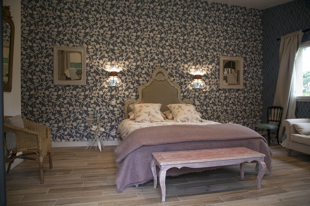 La Petite Girondine, La Suite... Pujols  Extérieur photo