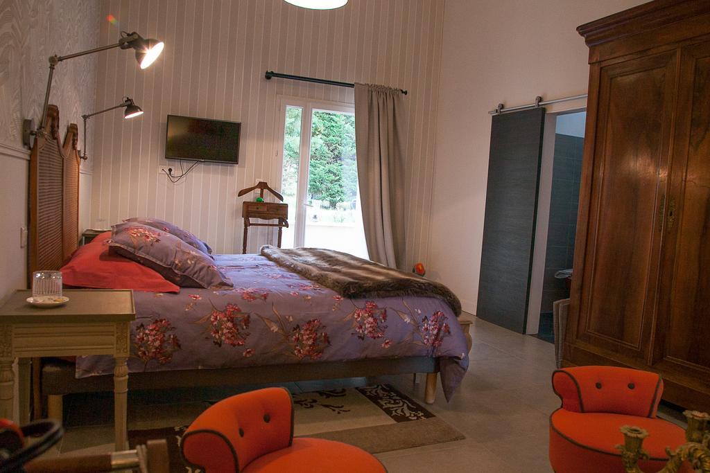 La Petite Girondine, La Suite... Pujols  Extérieur photo