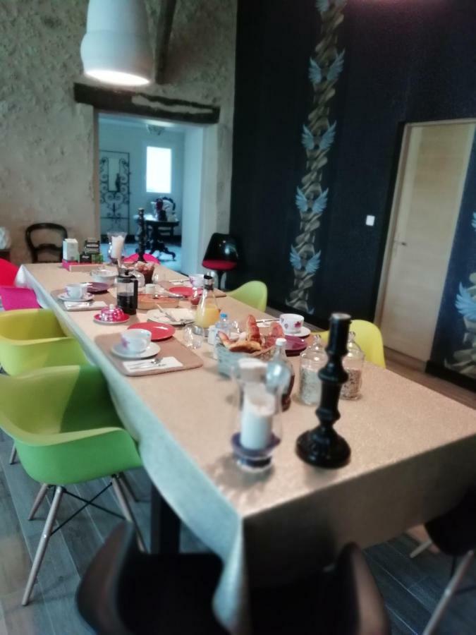 La Petite Girondine, La Suite... Pujols  Extérieur photo